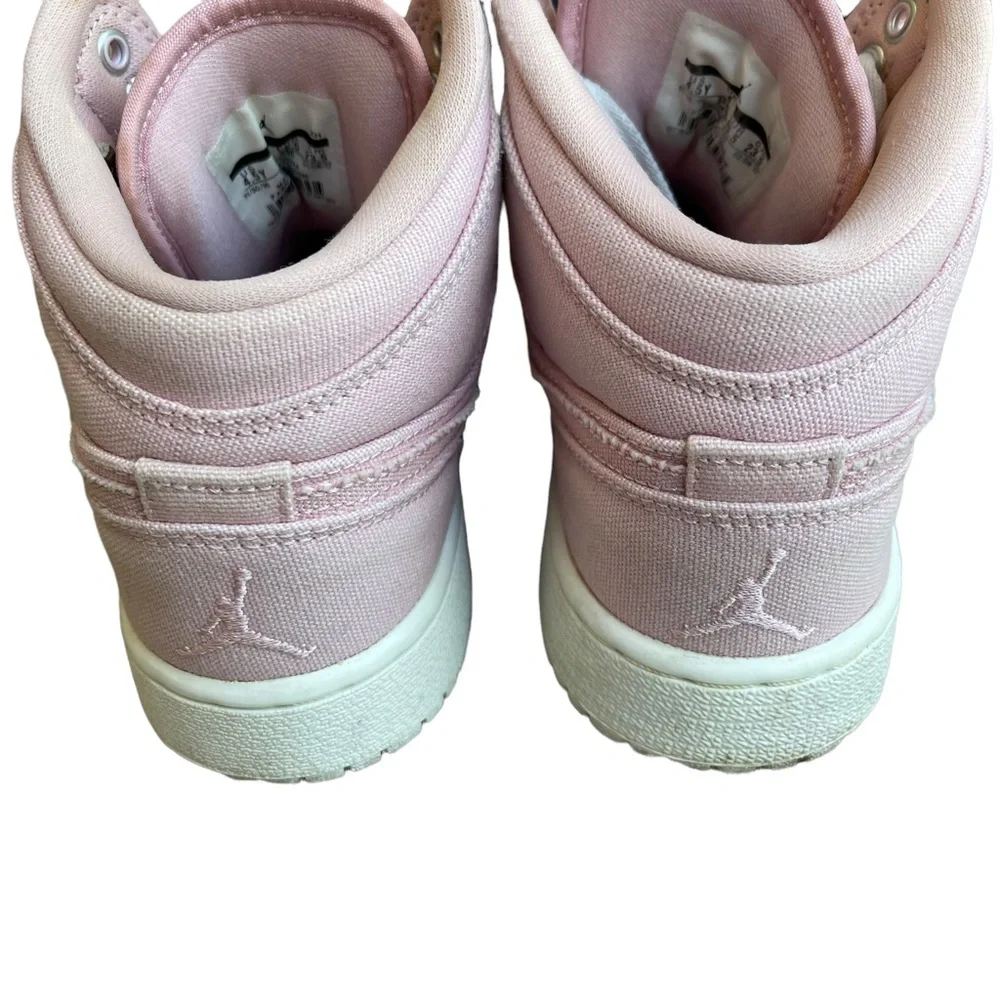 Nike soft pink